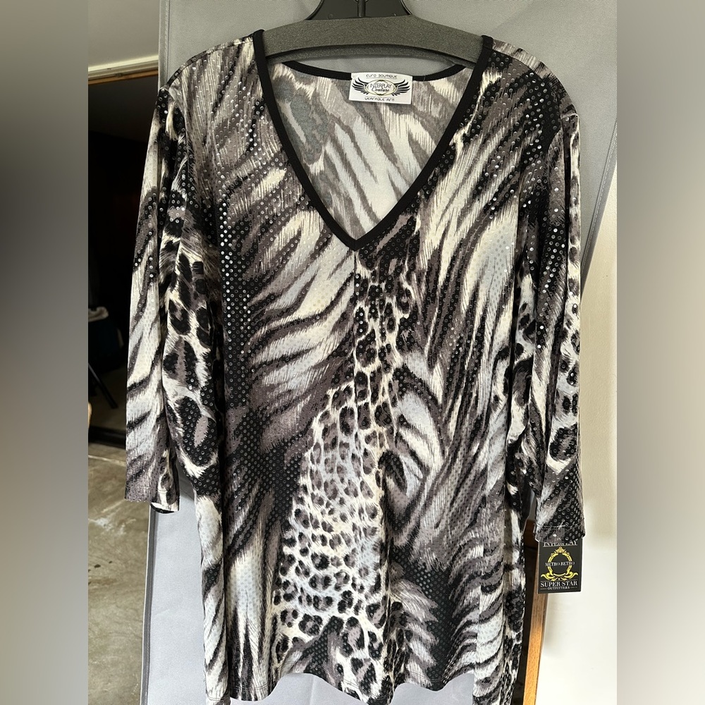 Interplay Couture sequined top. Brand new. Never worn.
